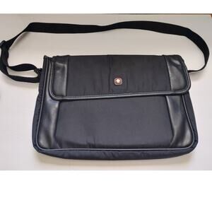 Swiss Gear Laptop Shoulder Bag 14 In Black Unisex